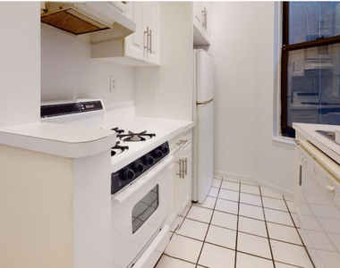 East 83rd Street - Photo Thumbnail 2