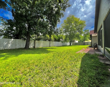 11395 S Aston Hall Drive - Photo Thumbnail 27