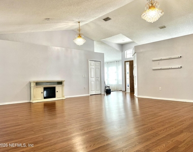 11395 S Aston Hall Drive - Photo Thumbnail 9