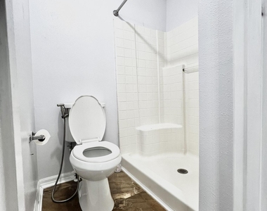 11395 S Aston Hall Drive - Photo Thumbnail 16