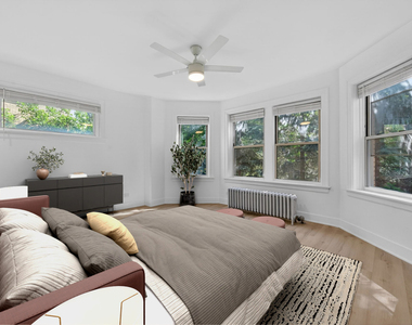 6310 N Artesian Avenue - Photo Thumbnail 12