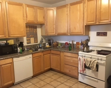 3700 N Southport Avenue - Photo Thumbnail 1