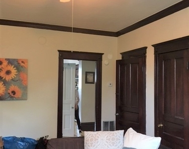 1237 W Wellington Avenue - Photo Thumbnail 2