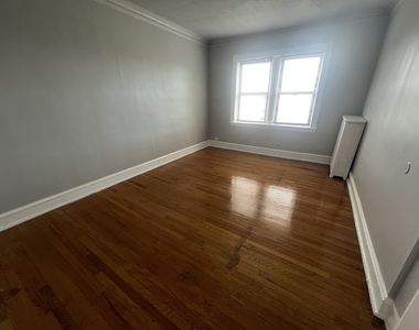 9300 S Bishop Street - Photo Thumbnail 3