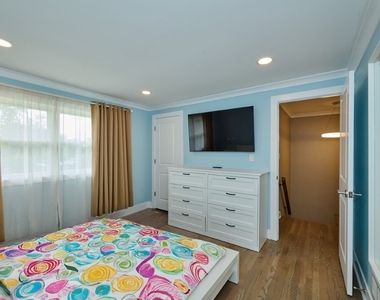 926 N Boxwood Drive - Photo Thumbnail 22