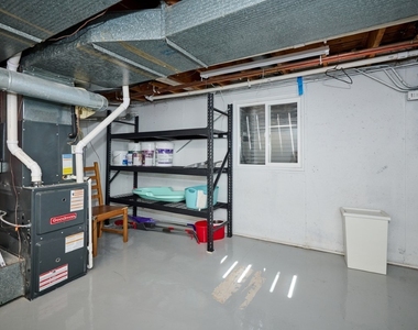 926 N Boxwood Drive - Photo Thumbnail 23