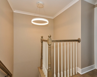 926 N Boxwood Drive - Photo Thumbnail 15