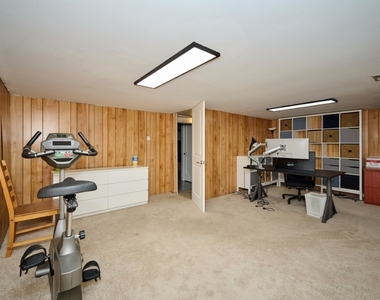 926 N Boxwood Drive - Photo Thumbnail 26