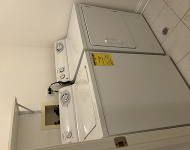 3420 N Old Arlington Heights Road - Photo Thumbnail 10