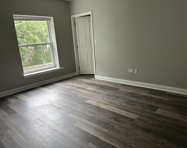 3420 N Old Arlington Heights Road - Photo Thumbnail 8