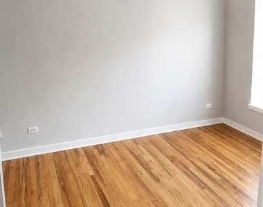 7320 N Winchester Avenue - Photo Thumbnail 5