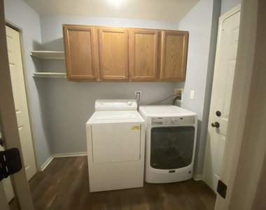1213 Pennsbury Lane - Photo Thumbnail 11