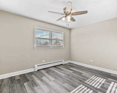 7536 W Lawrence Avenue - Photo Thumbnail 9