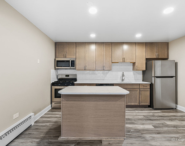 7536 W Lawrence Avenue - Photo Thumbnail 2