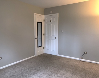 446 E Osage Lane - Photo Thumbnail 8