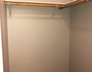 446 E Osage Lane - Photo Thumbnail 10