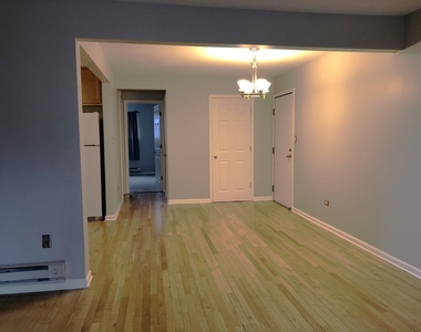 446 E Osage Lane - Photo Thumbnail 2