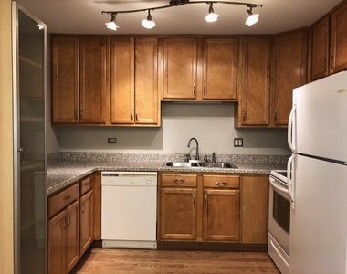 446 E Osage Lane - Photo Thumbnail 4