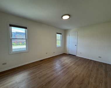 425 Beechwood Drive - Photo Thumbnail 5