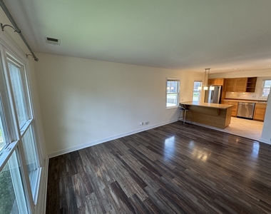 425 Beechwood Drive - Photo Thumbnail 1