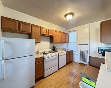 918 Green Bay Road - Photo Thumbnail 1