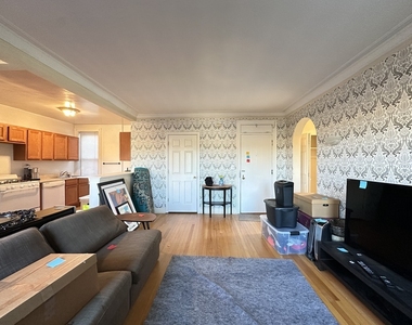 918 Green Bay Road - Photo Thumbnail 13