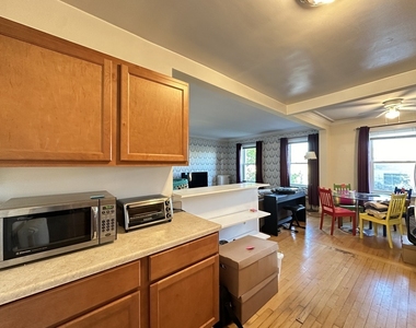 918 Green Bay Road - Photo Thumbnail 4