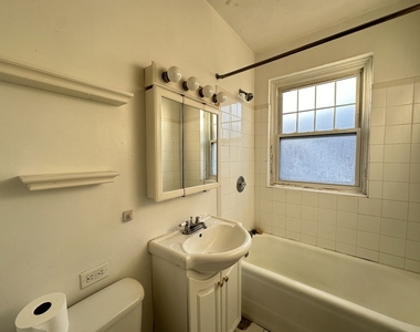 918 Green Bay Road - Photo Thumbnail 17