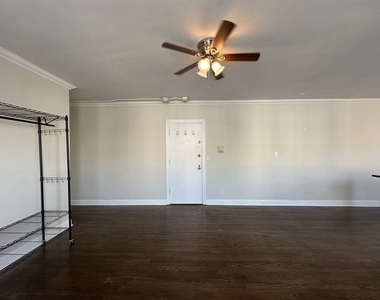 918 Green Bay Road - Photo Thumbnail 14