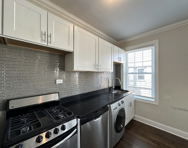 918 Green Bay Road - Photo Thumbnail 5