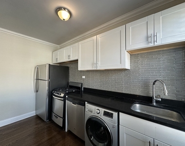 918 Green Bay Road - Photo Thumbnail 7