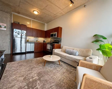 235 W Van Buren Street - Photo Thumbnail 2