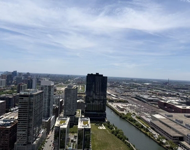 235 W Van Buren Street - Photo Thumbnail 12