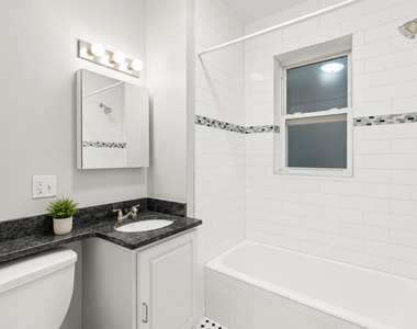 2514 W Belle Plaine Avenue - Photo Thumbnail 2