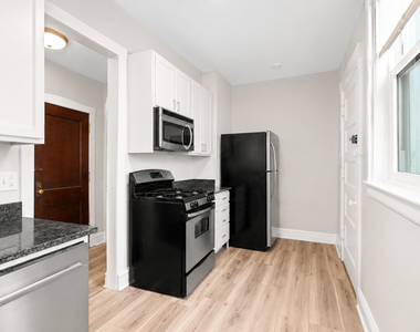 2514 W Belle Plaine Avenue - Photo Thumbnail 4