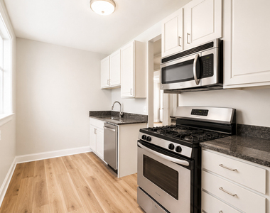 2514 W Belle Plaine Avenue - Photo Thumbnail 5
