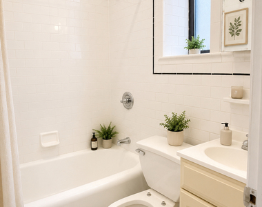 West 72nd Street - Photo Thumbnail 1