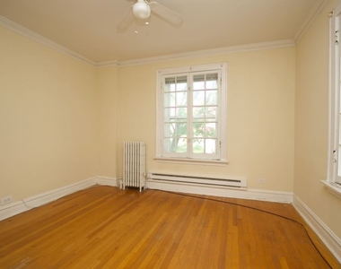 918 Green Bay Road - Photo Thumbnail 12