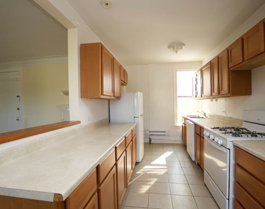 918 Green Bay Road - Photo Thumbnail 1