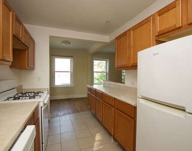 918 Green Bay Road - Photo Thumbnail 4