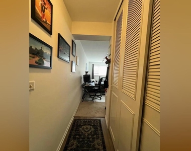 619 W Stratford Place - Photo Thumbnail 1