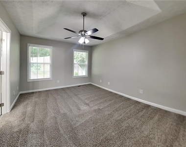 658 Castlebrooke Way - Photo Thumbnail 7