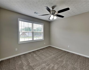 658 Castlebrooke Way - Photo Thumbnail 11
