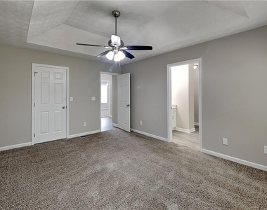 658 Castlebrooke Way - Photo Thumbnail 6
