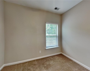 3742 Humber Court - Photo Thumbnail 12