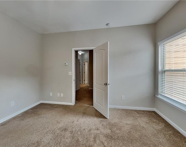 3742 Humber Court - Photo Thumbnail 7