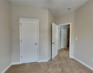 3742 Humber Court - Photo Thumbnail 13