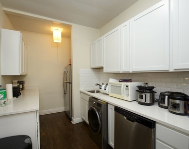 945 Judson Avenue - Photo Thumbnail 1