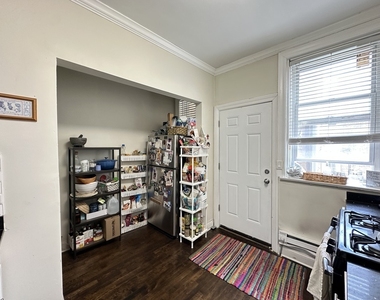 314 Lee Street - Photo Thumbnail 4