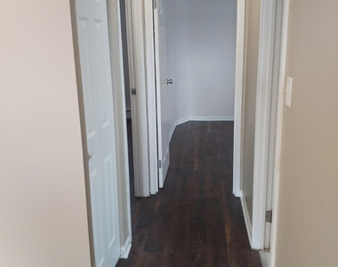 629 W 65th Street W - Photo Thumbnail 9